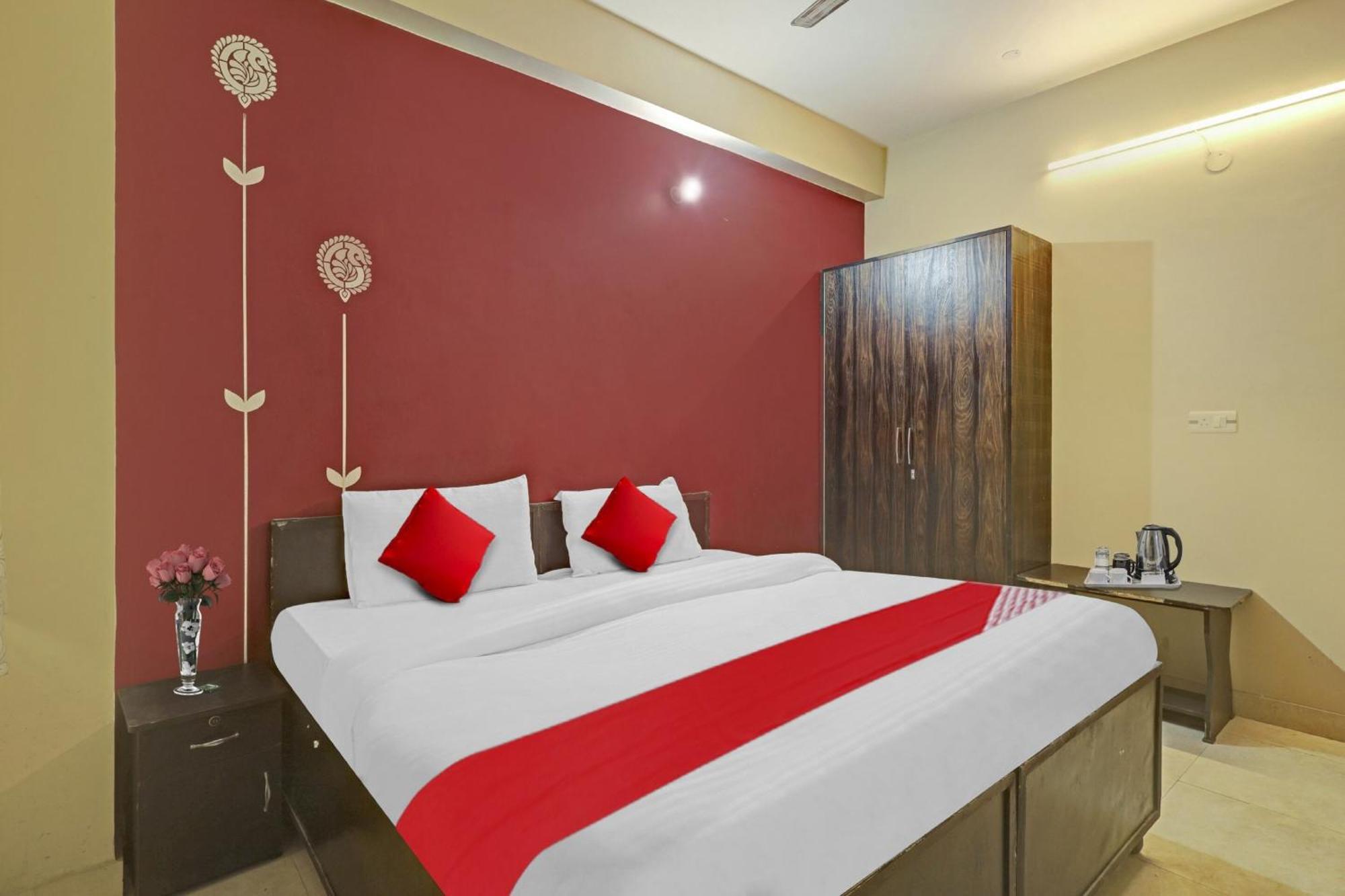 Hotel O A.K Palace New Delhi Eksteriør billede