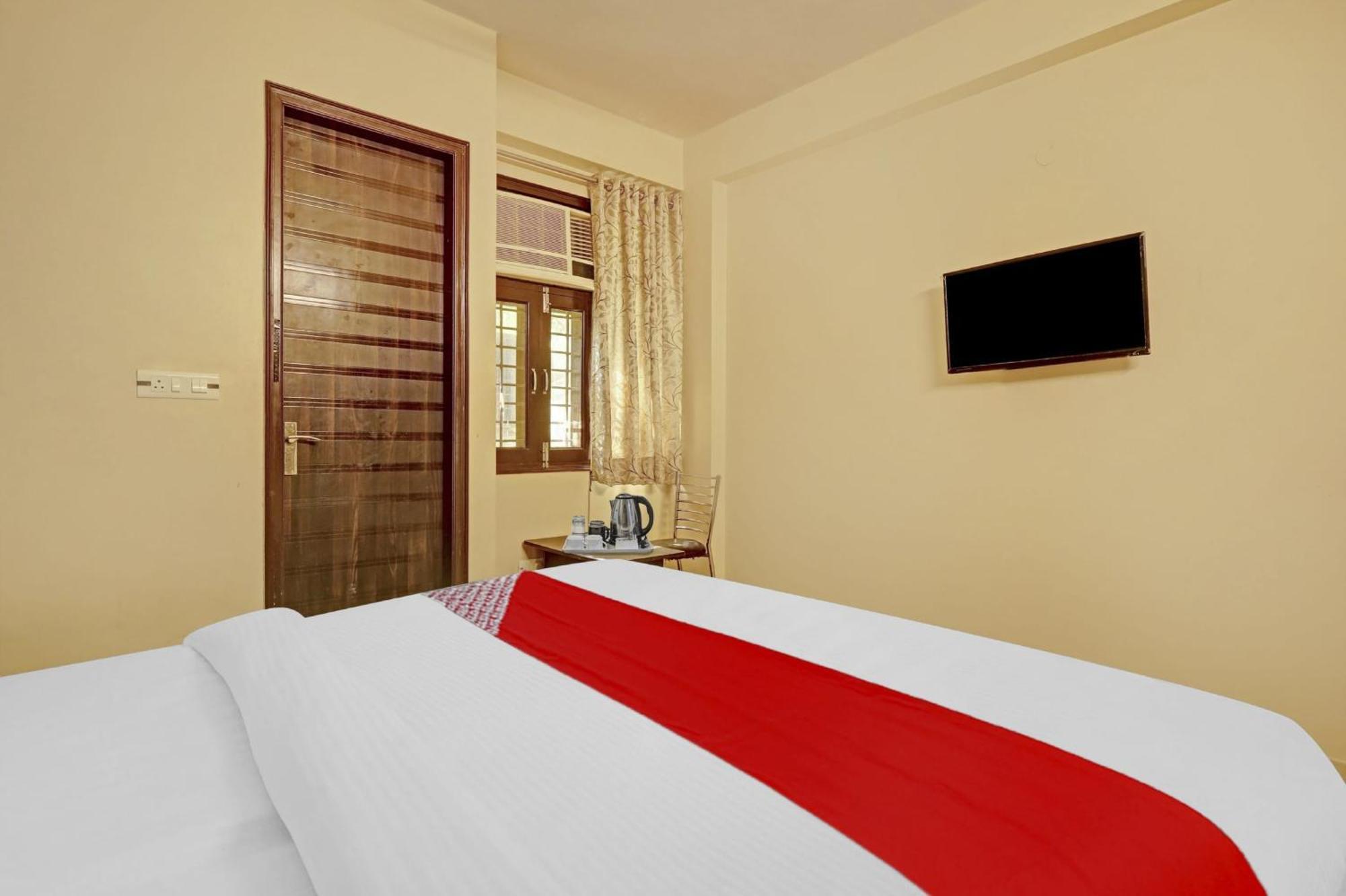 Hotel O A.K Palace New Delhi Eksteriør billede