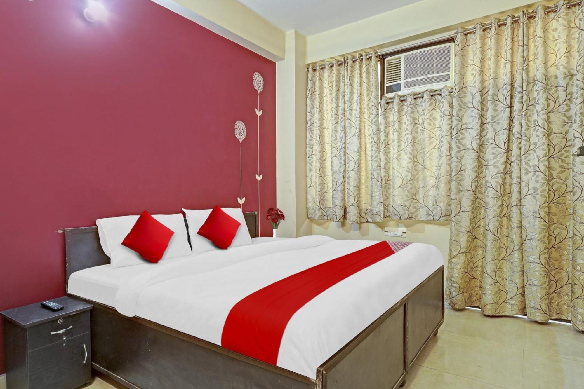 Hotel O A.K Palace New Delhi Eksteriør billede