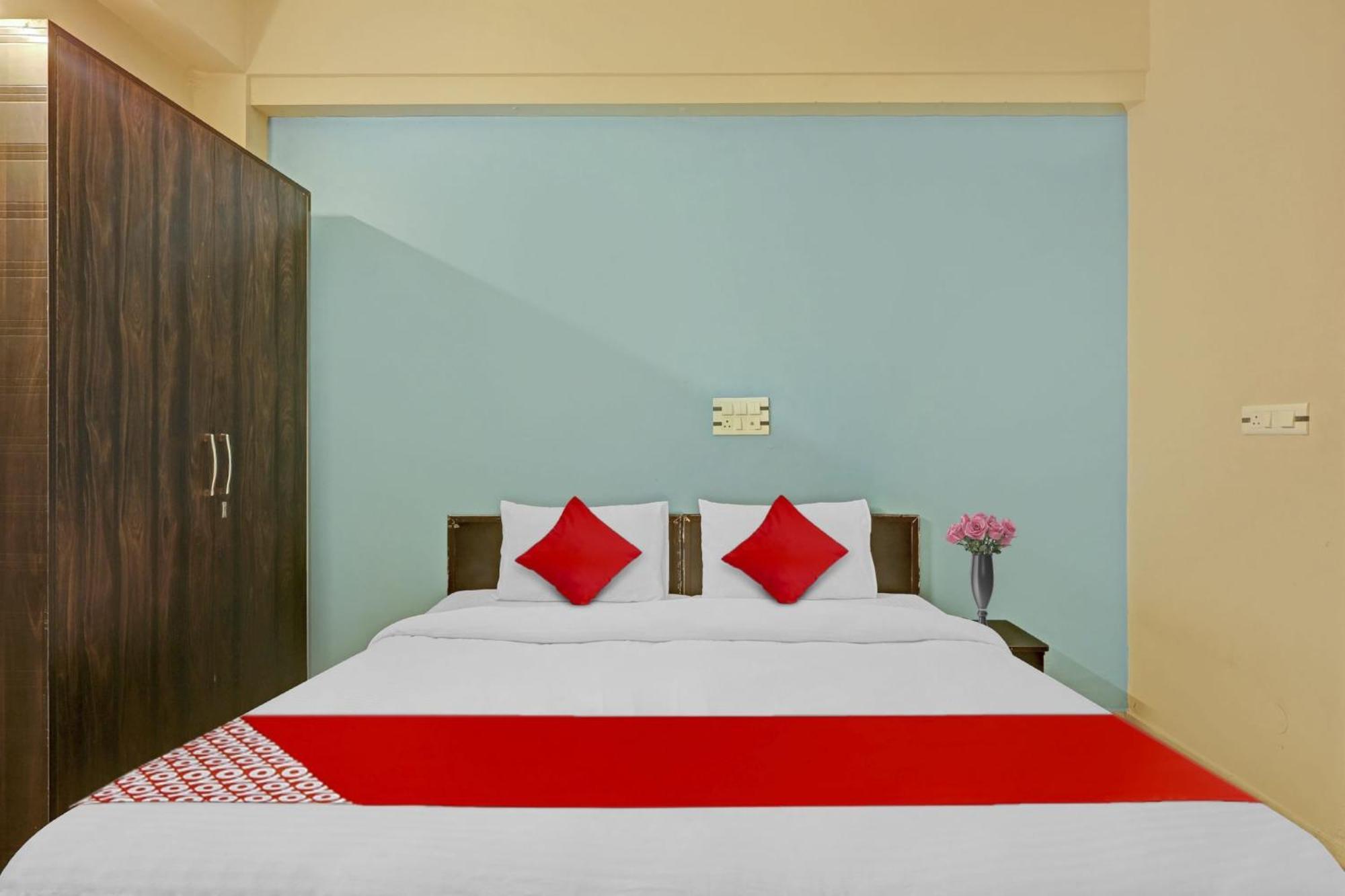 Hotel O A.K Palace New Delhi Eksteriør billede