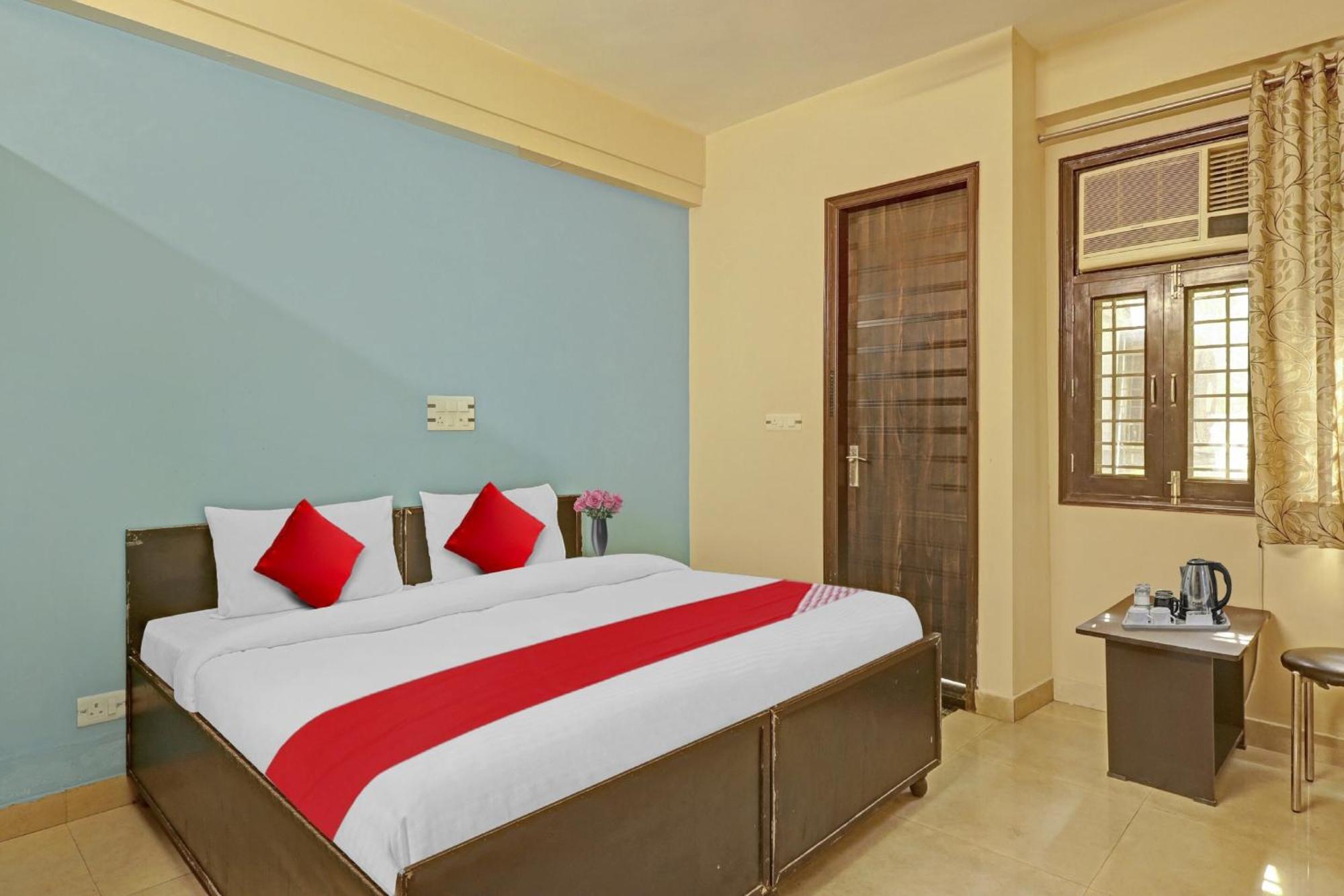 Hotel O A.K Palace New Delhi Eksteriør billede